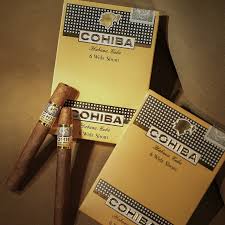 黄鹤楼雪茄优雅的包装设计与细腻的烟丝