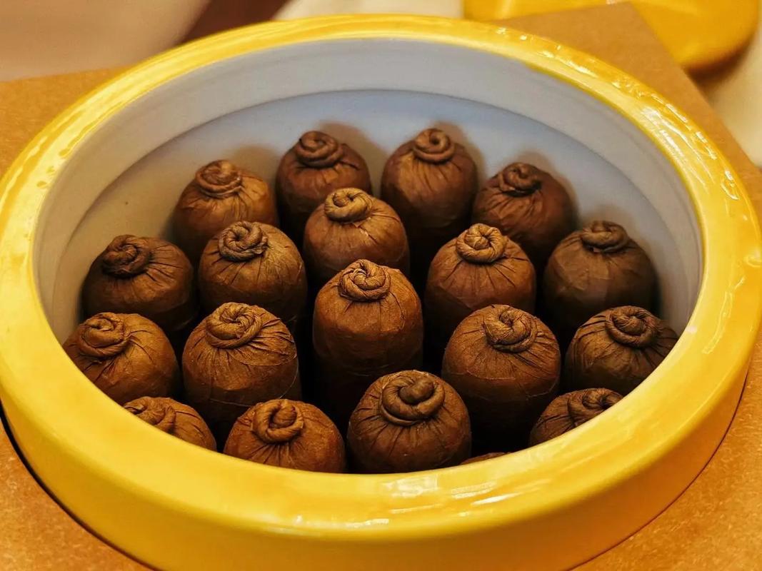 莆田雪茄店内雅致陈列的各类雪茄