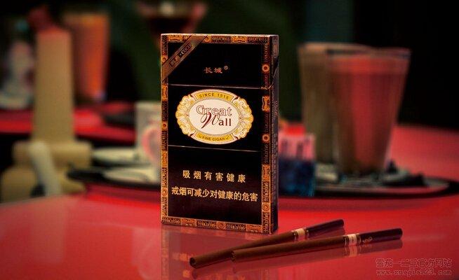 顶级雪茄产地的烟草田，展现自然与工艺的结合